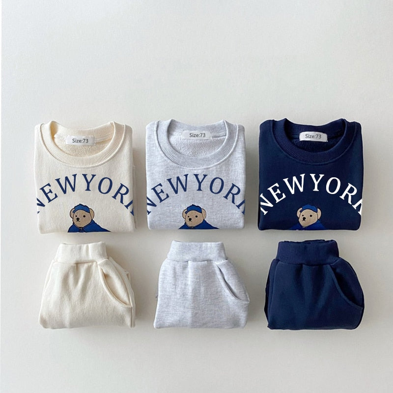 Baby clothes set NEW YORK (Sweatshirt + pants)